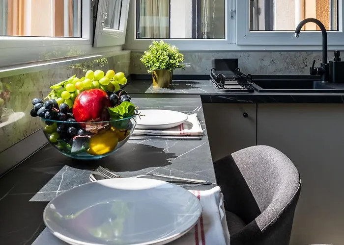 Апартаменти Spacious 104 B3