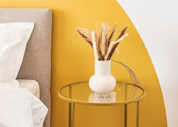 Апартаменти Spacious 104 B3 *