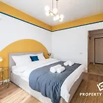 Spacious 104 B3 شقة *